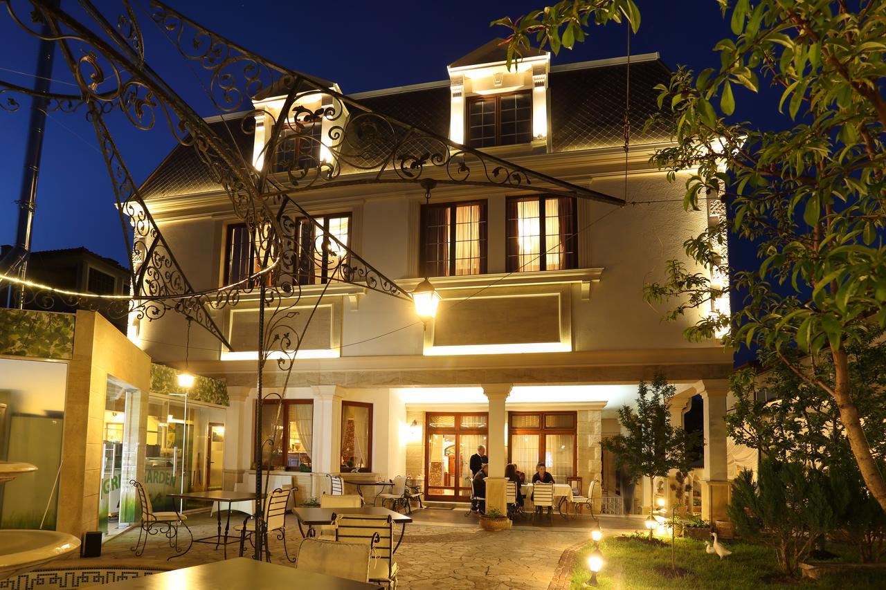 Hotel Green Garden Shumen Ngoại thất bức ảnh