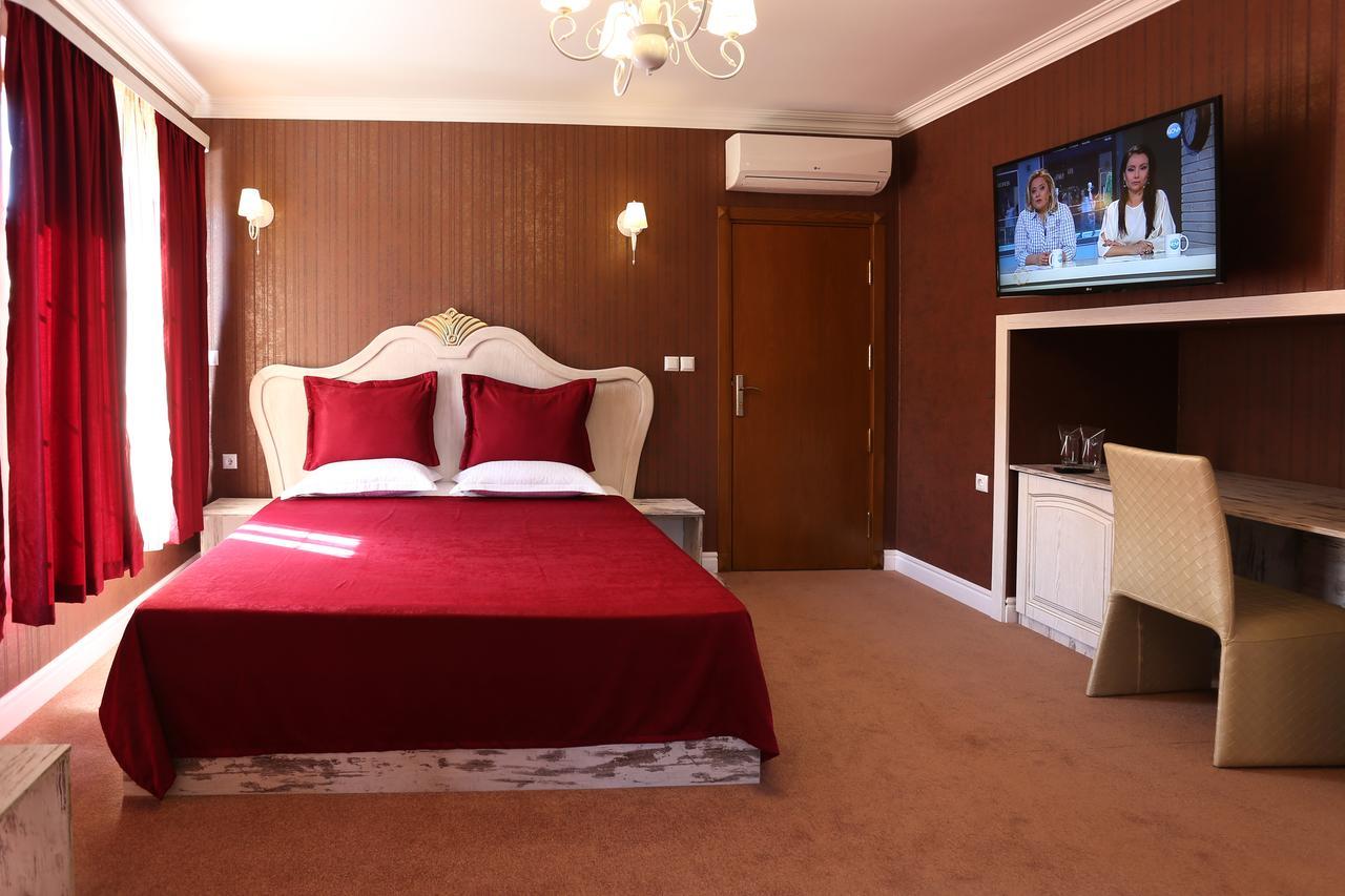 Hotel Green Garden Shumen Ngoại thất bức ảnh