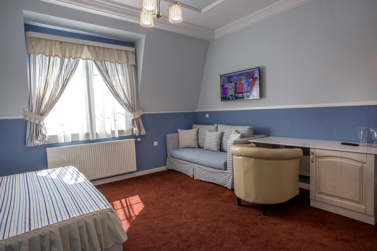 Hotel Green Garden Shumen Ngoại thất bức ảnh