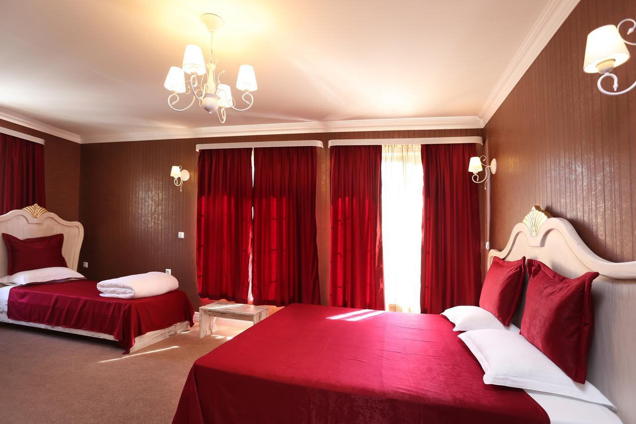 Hotel Green Garden Shumen Ngoại thất bức ảnh