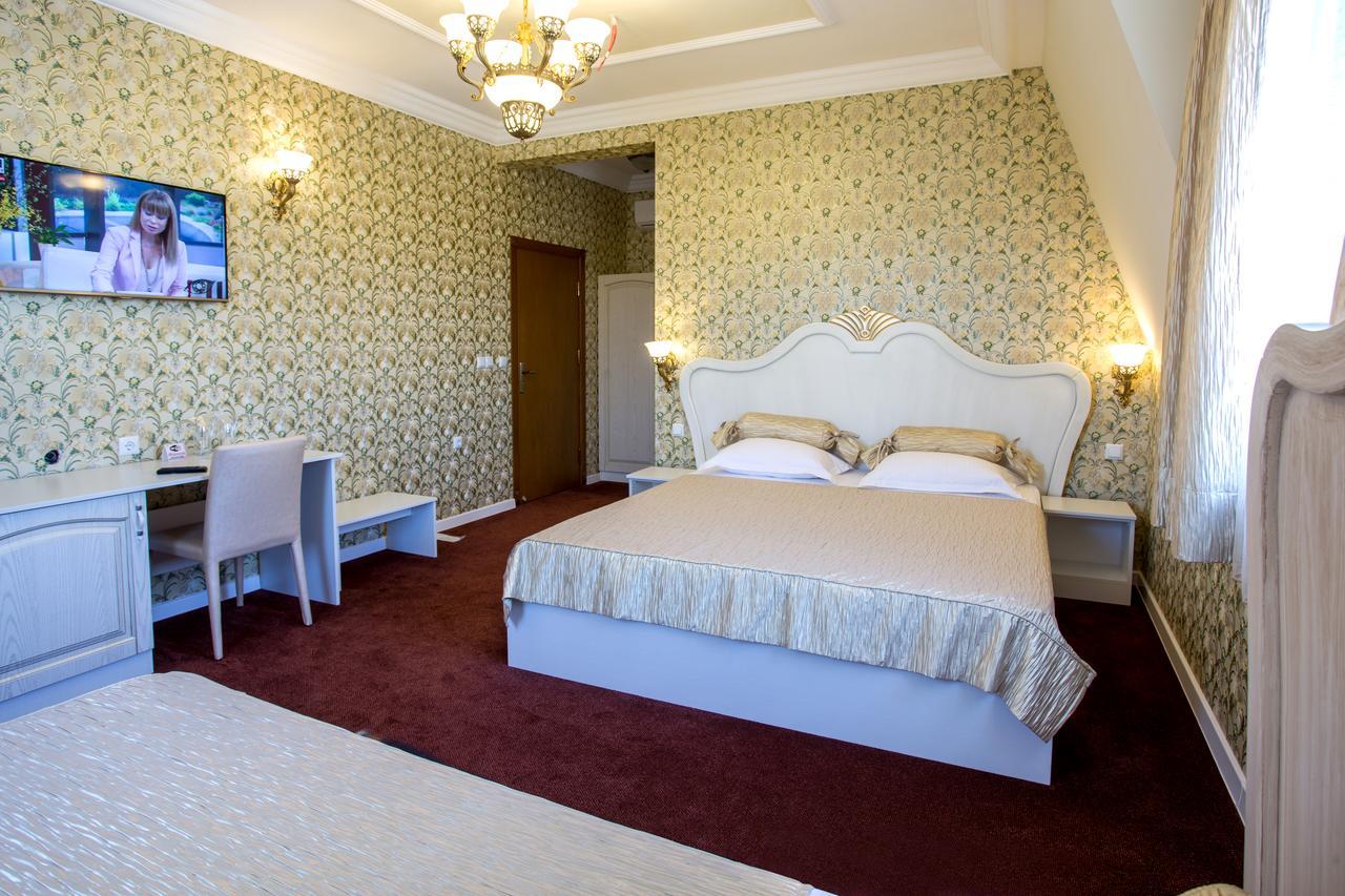 Hotel Green Garden Shumen Ngoại thất bức ảnh