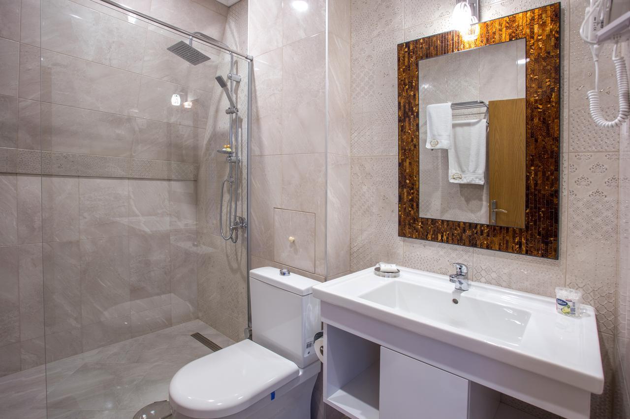 Hotel Green Garden Shumen Ngoại thất bức ảnh